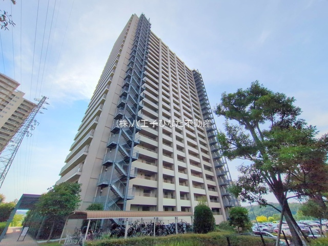 祝　成約済み　ローレルスクエア南大沢　6番館 　八王子市　中古マンションの外観|～仲介手数料無料☆八王子ひなた不動産～ローレルスクエア南大沢6番館 