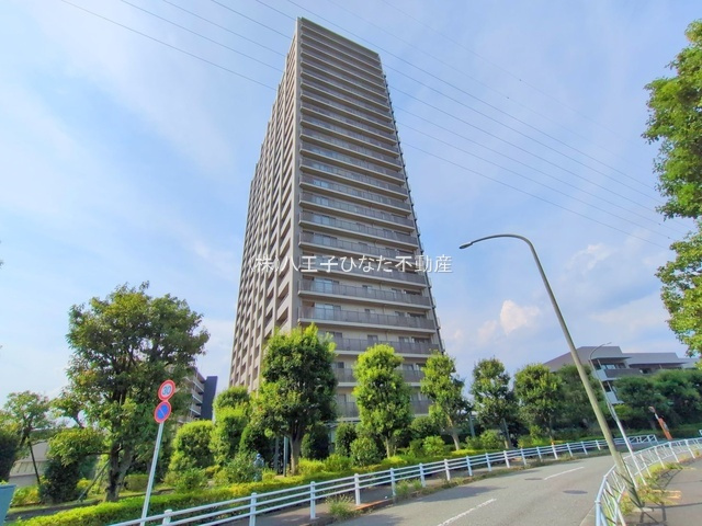 祝　成約済み　ローレルスクエア南大沢　6番館 　八王子市　中古マンションの外観|～仲介手数料無料☆八王子ひなた不動産～ローレルスクエア南大沢6番館 