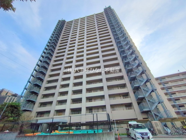 祝　成約済み　ローレルスクエア南大沢　6番館 　八王子市　中古マンションの外観|～仲介手数料無料☆八王子ひなた不動産～ローレルスクエア南大沢6番館 