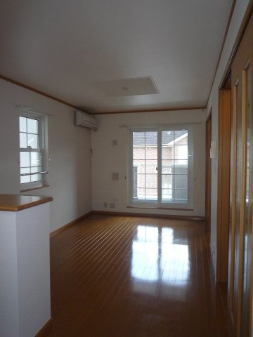 ラ・コリーナＢの居間・リビング