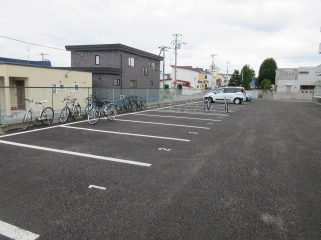 エスポワールの駐車場