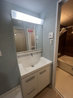 【独立洗面台】 | ニューウェルテラス第3日吉 | 【ニューウェルテラス第3日吉】独立洗面台は新品です