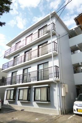 【外観】 | スペースフォー | 外はこのようになっています