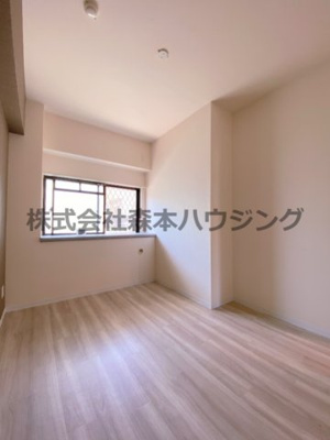 【洋室】 | 　フリーディオ山之上 | ゆったりした洋室です