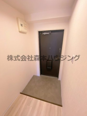 【玄関】 | 　フリーディオ山之上 | 落ち着いた玄関です