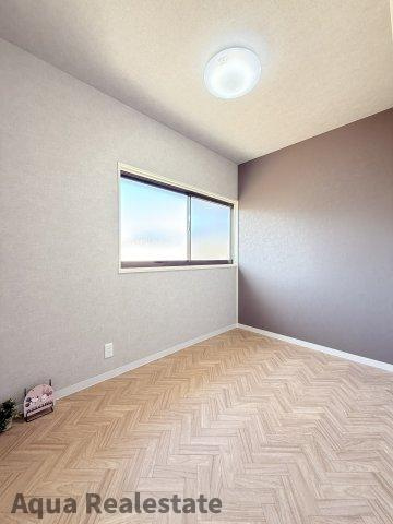 さぬき市志度　リノベ住宅の洋室|洋室です