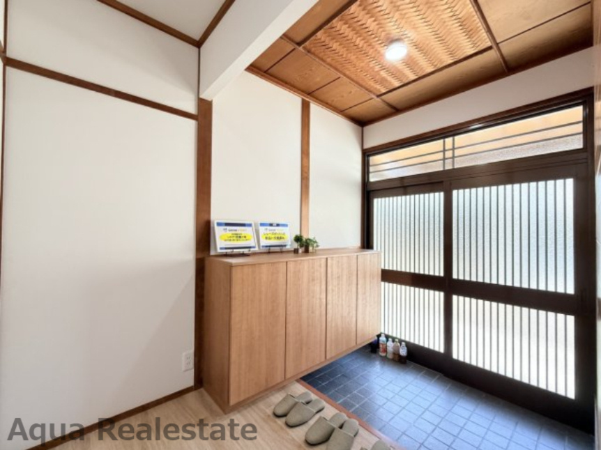 さぬき市志度　リノベ住宅の玄関|きれいな玄関です