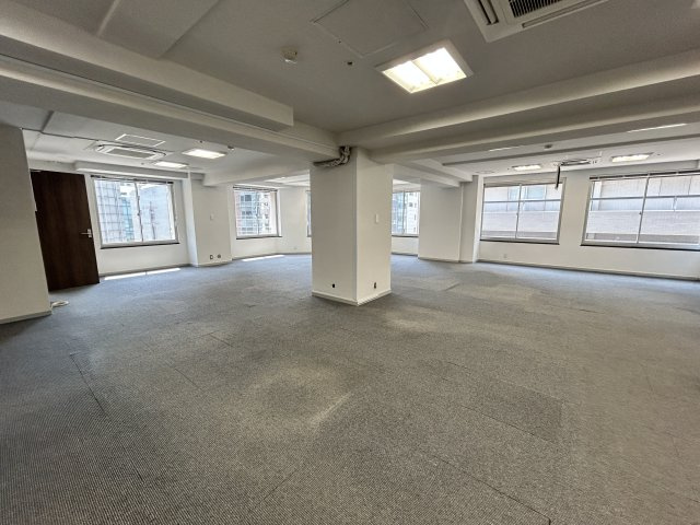 ニューギンザビル１号館の内装