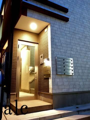 中野区中野１丁目のアパートのエントランス|エントランス　オートロック　☆ネット無料☆