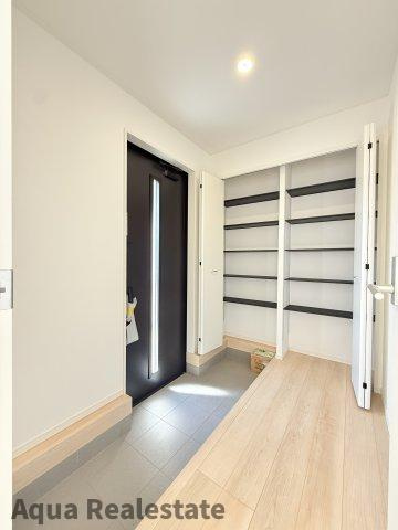 クレイドルガーデン宇多津町第三の玄関|シンプルで使いやすい玄関です