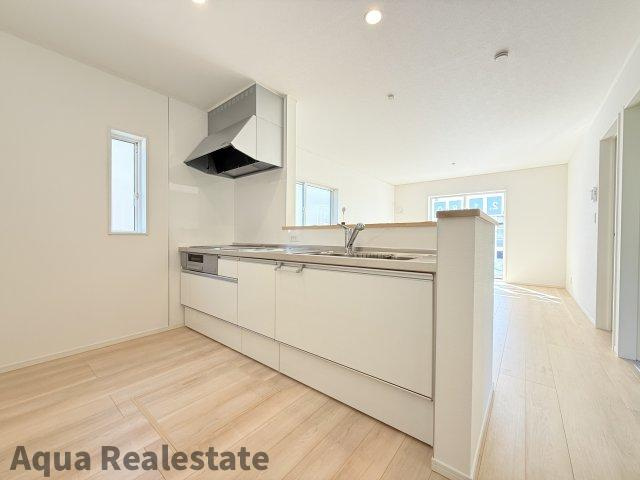 クレイドルガーデン宇多津町第三のキッチン|キッチンでお料理をお楽しみください