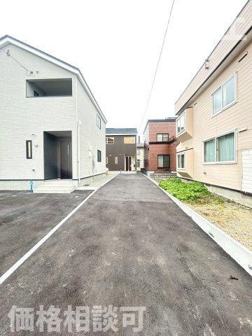 【新築戸建】札幌市北区新琴似7条15丁目2棟の駐車場|駐車3～4台可