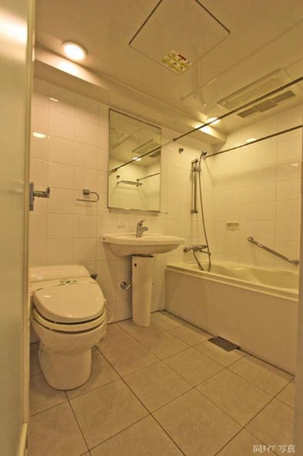 渋谷区恵比寿西２丁目の賃貸マンションのトイレ