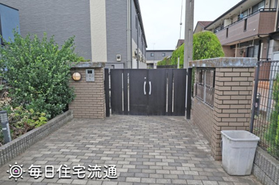 【エントランス】 | クインスＢ