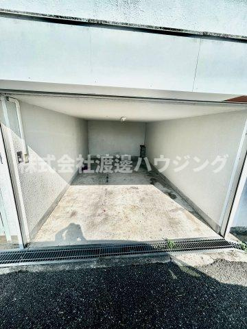 五条町一戸建の駐車場|車高1980