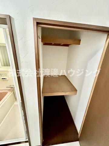 五条町一戸建の収納