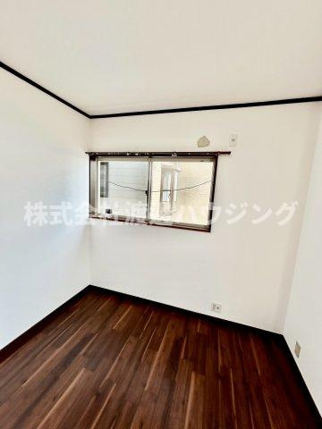 五条町一戸建のその他|窓