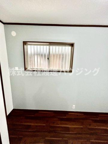 五条町一戸建のその他|窓