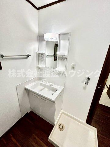 五条町一戸建の洗面所