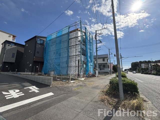 平塚市龍城ヶ丘新築戸建て　2号棟の前面道路含む現地写真|前面道路含む現地写真です。