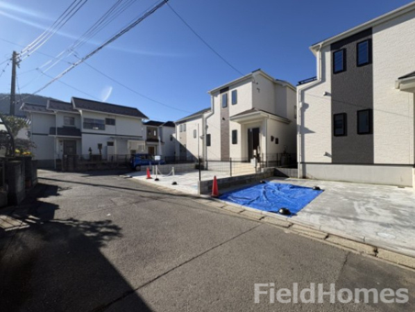 平塚市山下１丁目新築戸建て　C号棟の前面道路含む現地写真|前面道路含む現地写真です。