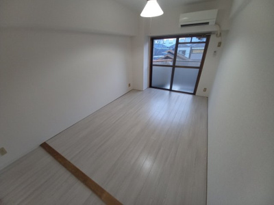 【居間・リビング】 | 丸矢ハイツ