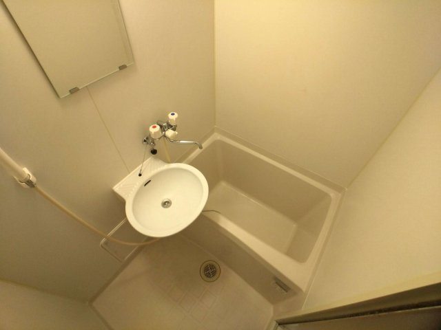 レオパレスエイトの浴室|快適なバスルーム