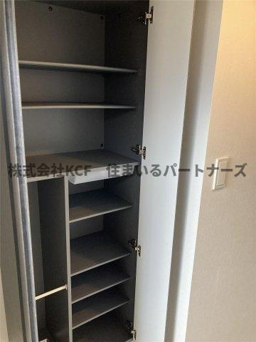 S-RESIDENCE久留米六ツ門abreastⅡのキッチン|こまごまとしたものを収納できそうですね