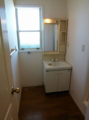 【洗面所】 | フォレスト | ゆったりとスペースのある洗面所