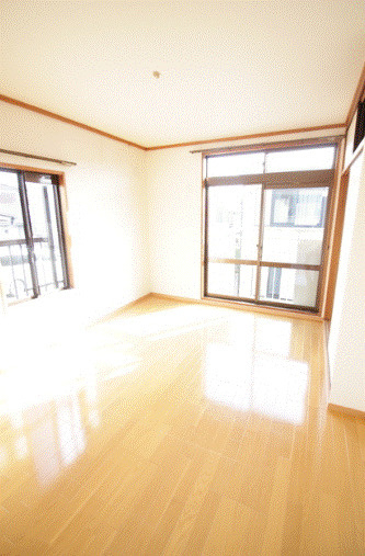 フォーサム・コガの居間・リビング