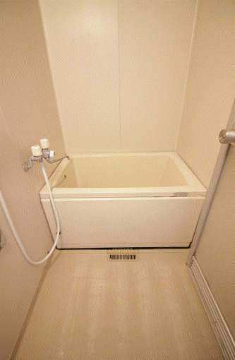 フォーサム・コガの浴室