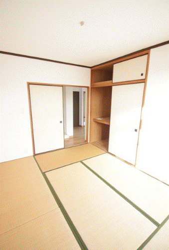 フォーサム・コガの和室