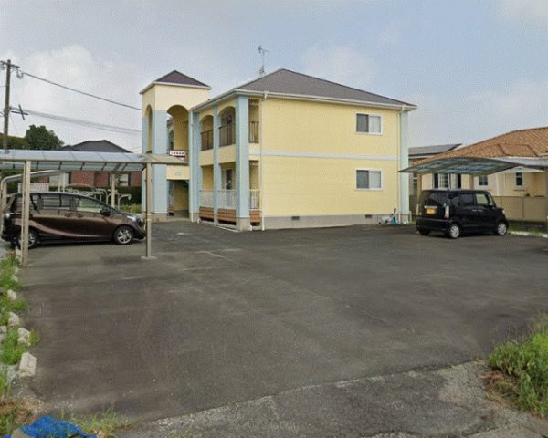 サンクレールの駐車場