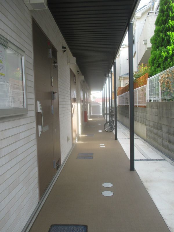 リブリ・上山町 のエントランス