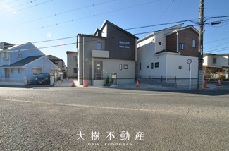 【前面道路含む現地写真】