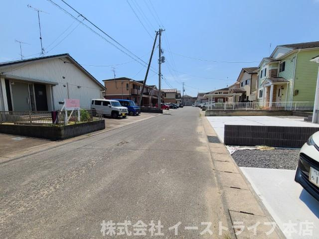 【新築戸建】　いわき市泉もえぎ台第2　全２棟　長期優良住宅　ラスト1棟の前面道路含む現地写真|東側6ｍ公道