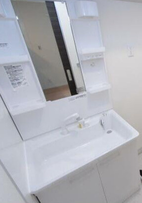 コルヌイエ八雲の独立洗面台