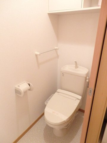 パラッツォリーノ　ヴィオラＢのトイレ|落ち着いたトイレです