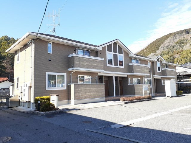 ラブリーヒルズ