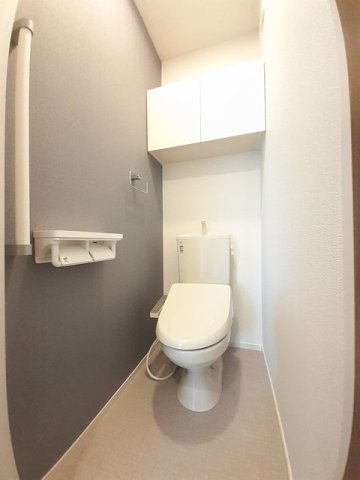 クローバーティアラ　Ａのトイレ|落ち着いたトイレです