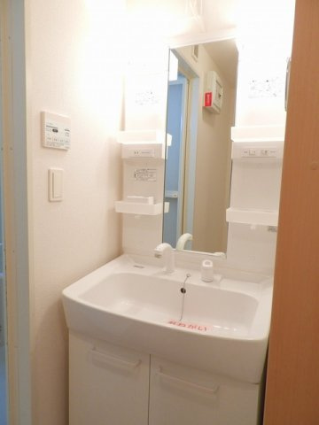 フレイム　雪の洗面所|使いやすい洗面所です