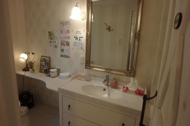 【洗面所】 | スマイル伊勢 | １階女子共同パウダールーム