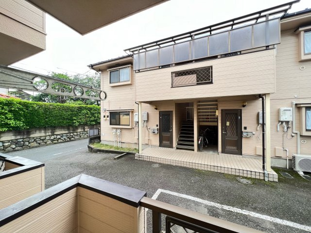 それいゆ一ツ橋弐番館のエントランス
