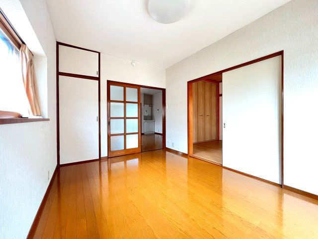 それいゆ一ツ橋弐番館の居間・リビング