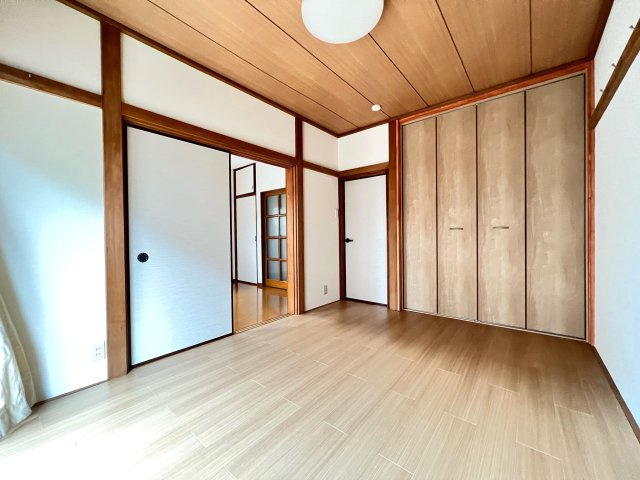 それいゆ一ツ橋弐番館の居間・リビング