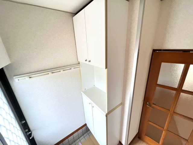 それいゆ一ツ橋弐番館の玄関