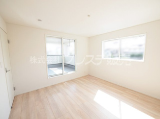 【洋室】 | 現地写真（２階洋室）