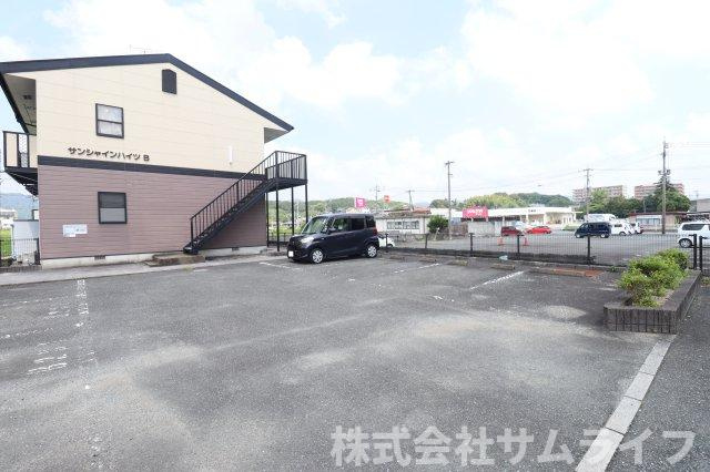 【駐車場】 | サンシャインハイツ