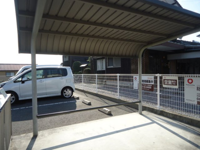 【駐車場】 | ラ・クレール 1LDK