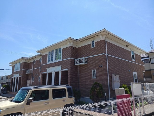 ジェルメ・ミニョンの外観